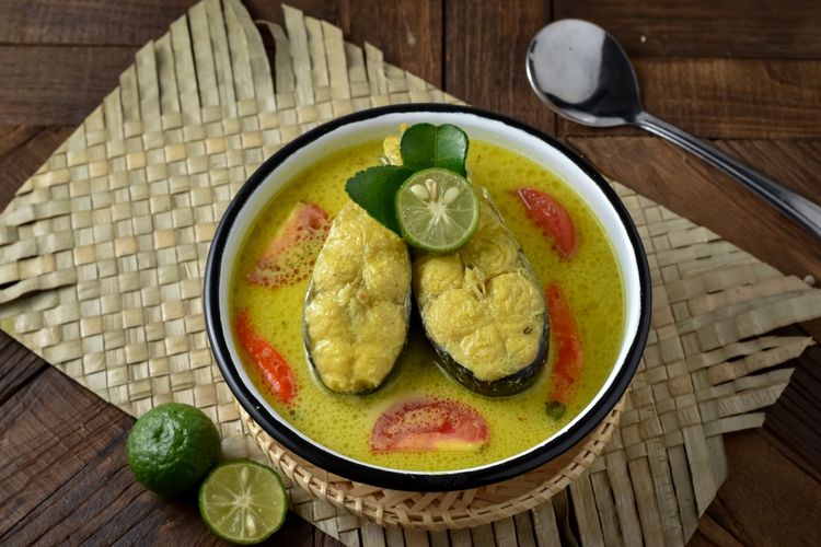 Resep Bawal Kuah Kuning Khas Papua